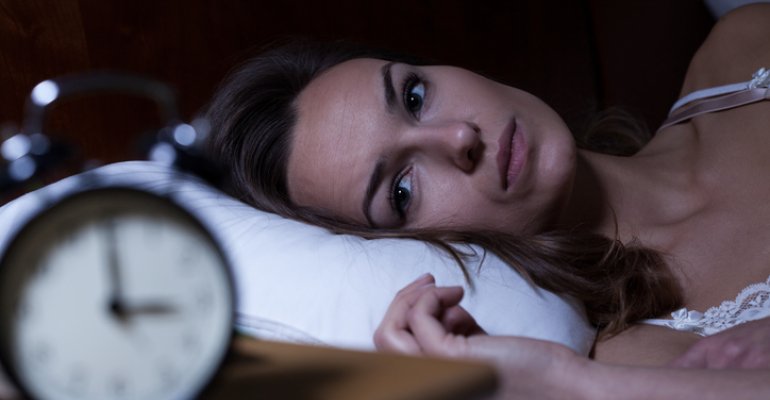 Υποφέρεις από αυπνία; Με αυτούς τους τρόπους θα καταφέρεις να κοιμηθείς στο λεπτό