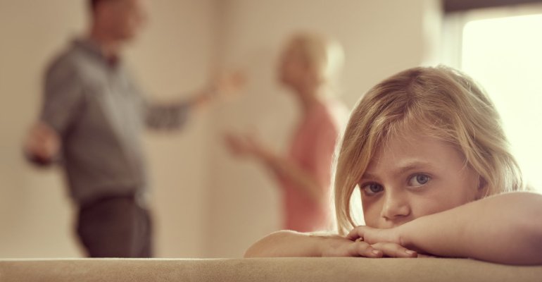 Πώς να διαχειριστείτε το διαζύγιο χωρίς να έχει αρνητικό αντίκτυπο στα παιδιά