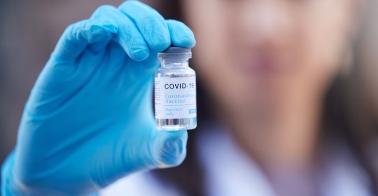 Εγκρίθηκε το πρώτο εισπνεόμενο εμβόλιο κατά της COVID-19 