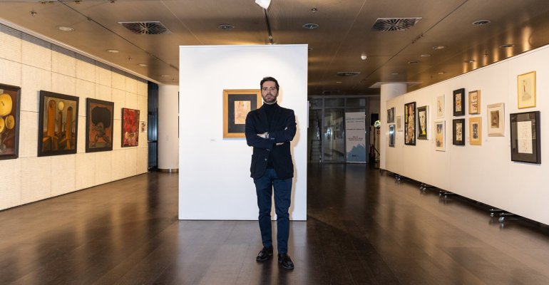 "Greek Kaleidoscope": Ο Χρύσανθος Πανάς παρουσιάζει τη συλλογή του με έργα Ελλήνων καλλιτεχνών στο Ίδρυμα Μιχάλης Κακογιάννης