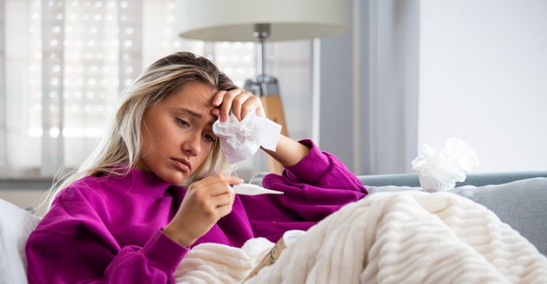 Εποχική γρίπη: Για πόσες μέρες μεταδίδεται και πως μπορεί να κολλήσεις;