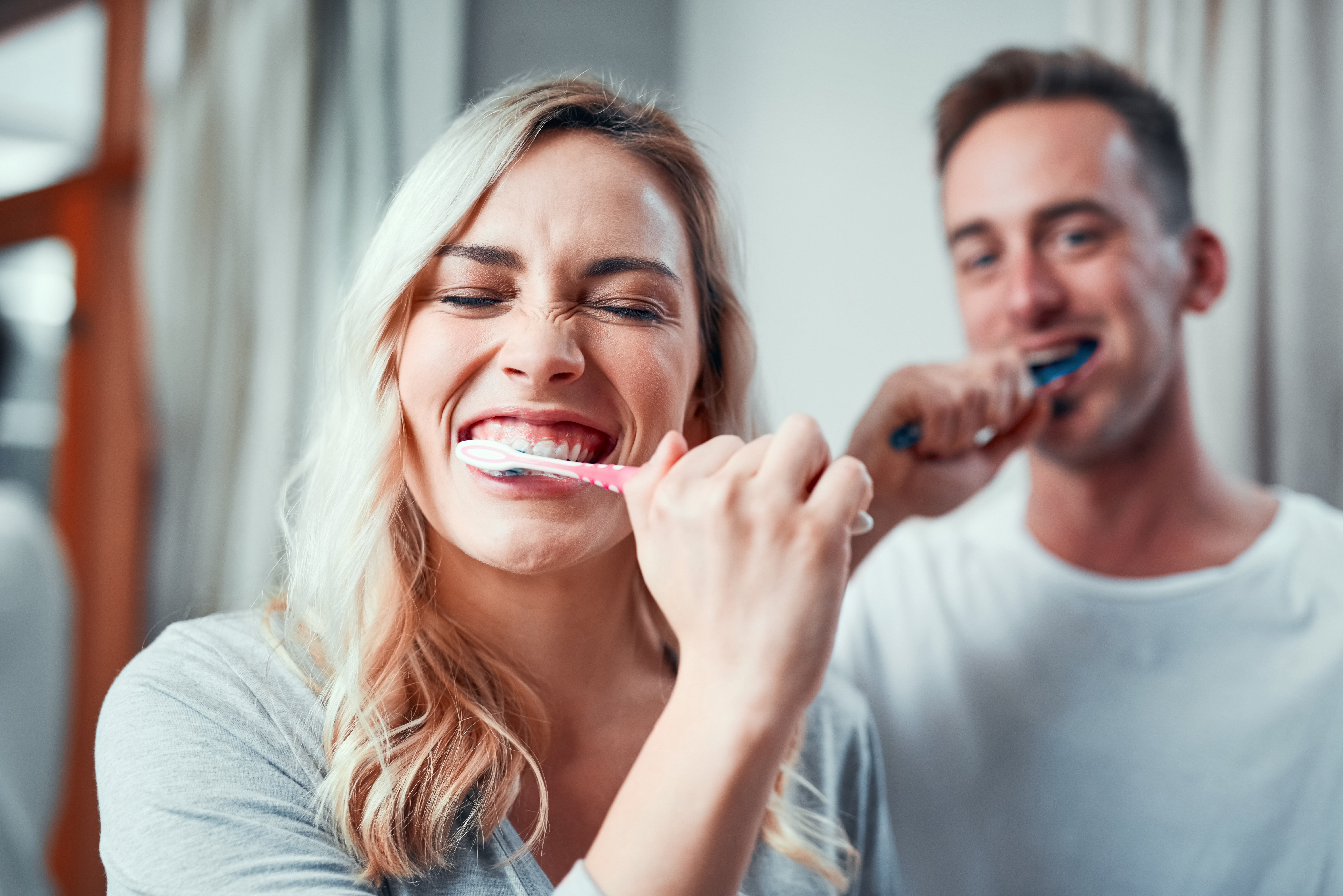 Κάθε πότε πρέπει να αλλάζουμε οδοντόβουρτσα και τι συμβαίνει όταν το αμελούμε;